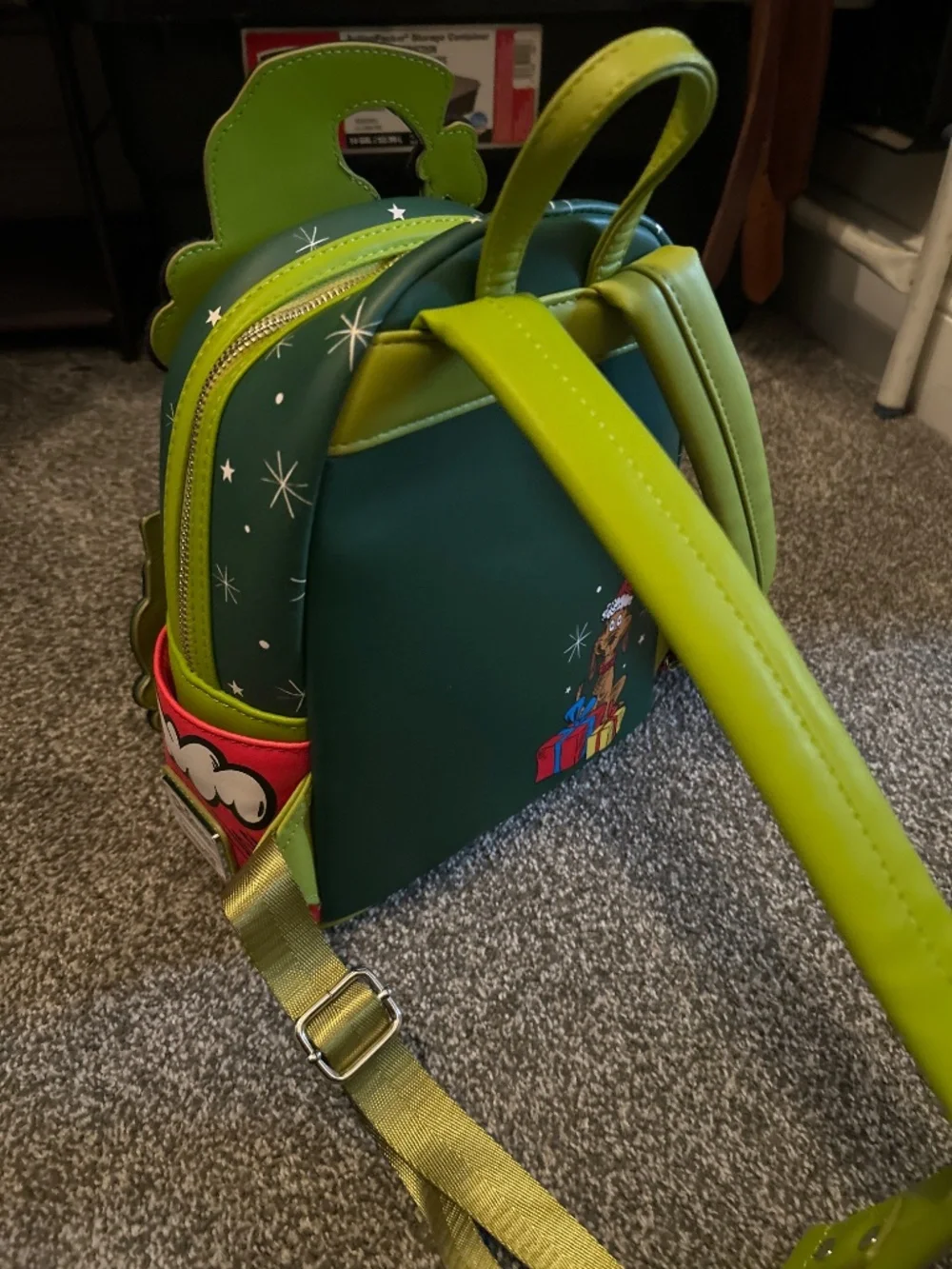 Grinch Loungefly - Picture 2 of 5